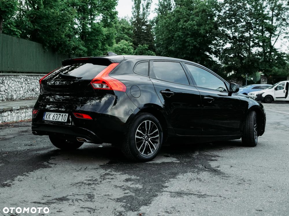 Volvo V40 D2 Drive-E Momentum - 5