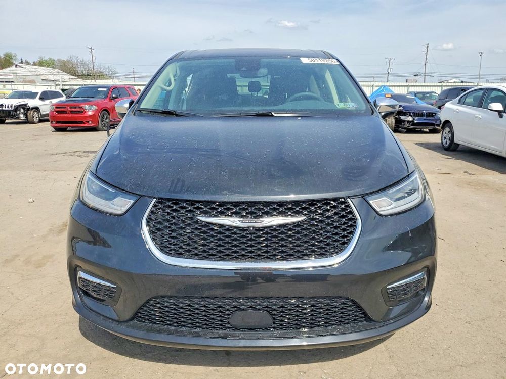 Chrysler Pacifica - 6