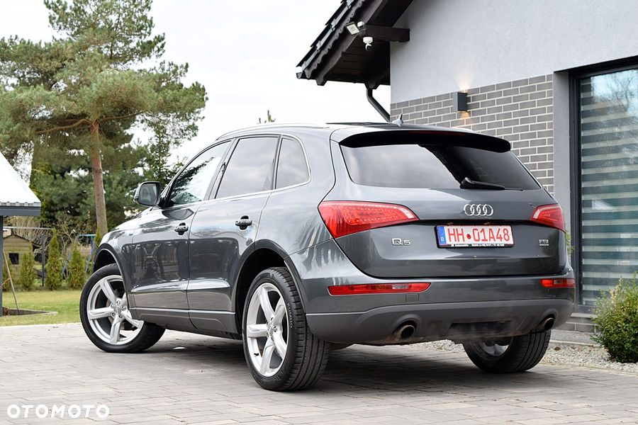 Audi Q5 3.2 FSI Quattro S tronic - 19