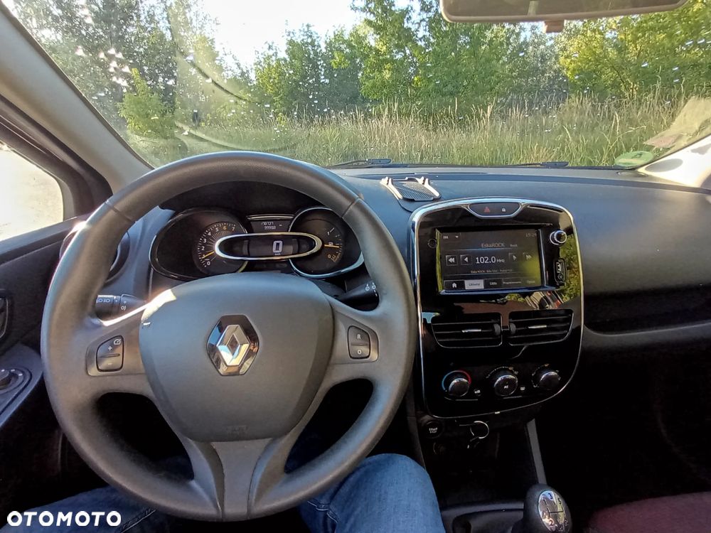 Renault Clio TCe 90 Limited - 21