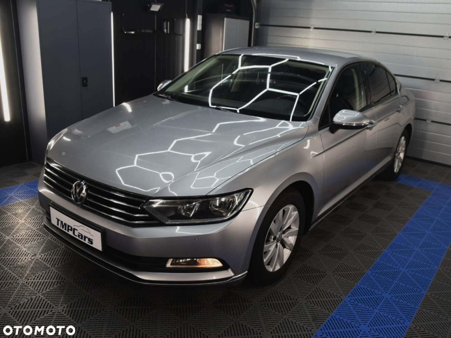 Volkswagen Passat - 15