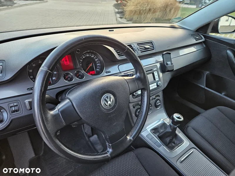 Volkswagen Passat - 7