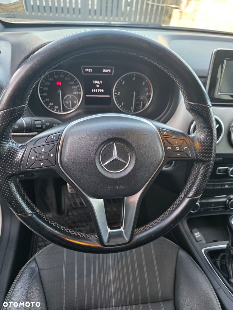 Mercedes-Benz Klasa B 180 CDI (BlueEFFICIENCY) - 10