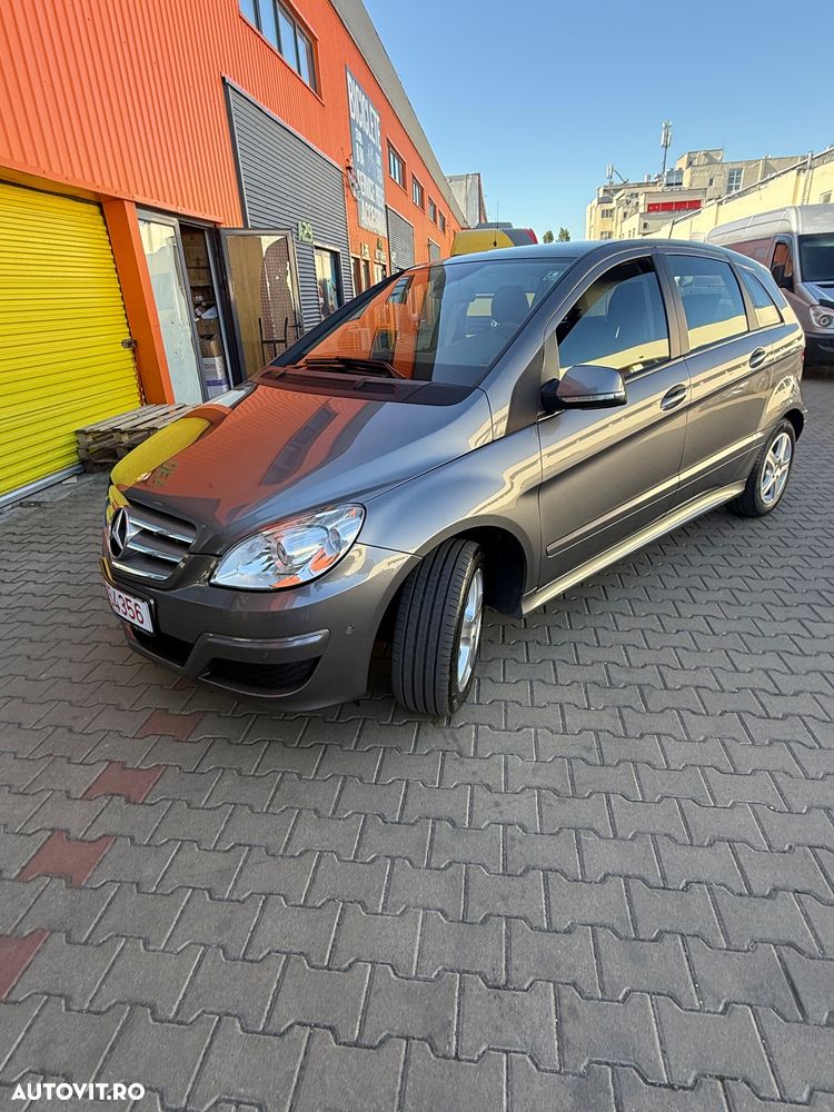 Mercedes-Benz B 200 Autotronic - 24