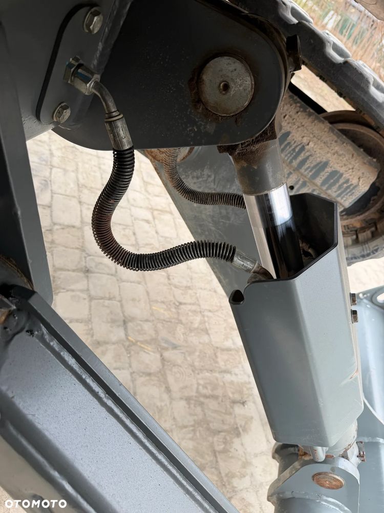 Wacker Neuson EZ50 Koparka Gąsienicowa 5,5 Tony. 2022 rok. 1400 mtg. Jak Nówka z salonu! ani deka luzów czy wycieków! Pochodzi z Gospodarstwa Norweskiego! Aktualne serwisy DEKRA BMWT. 2 łyżki. Silnik PERKINS 4 cyl. 52km. Maszyna Full wypasiona! Bogata wersja Norweska! Klima. Radio Usb. Szybkozłącze Hydrauliczne. OKAZJA. Pełny Oryginał historia do sprawdzenia w Wacker autoryzowany! - 29