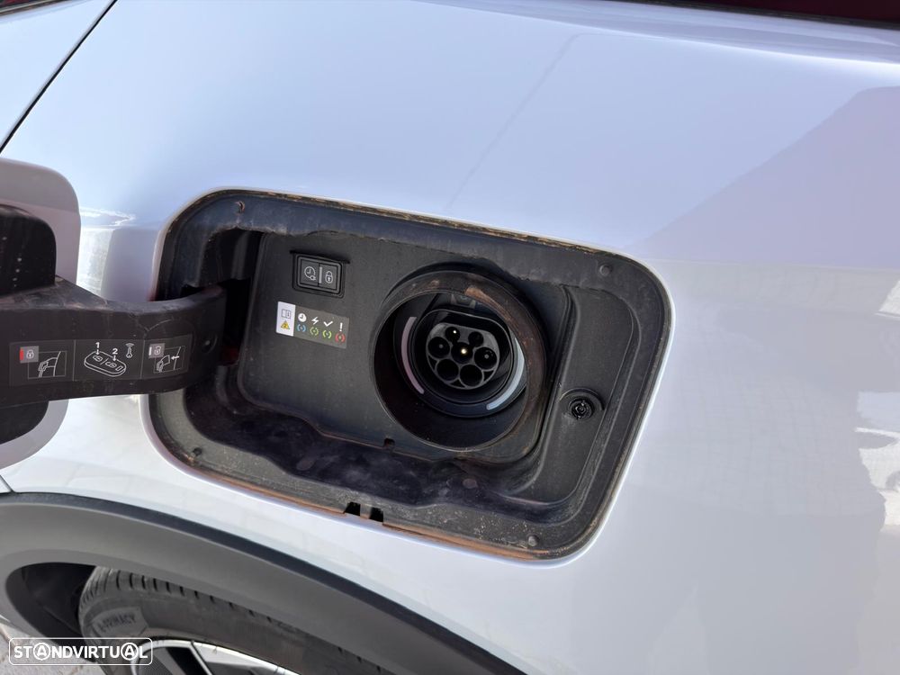 Peugeot 408 1.6 Hybrid Allure e-EAT8 - 12