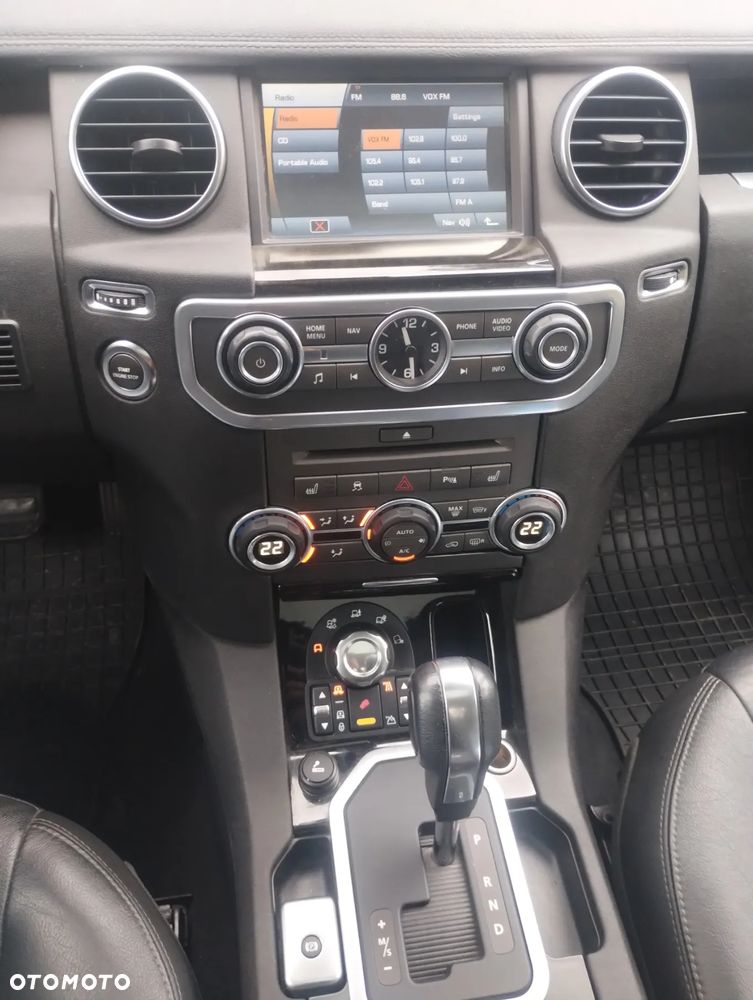 Land Rover Discovery TD V6 HSE - 8