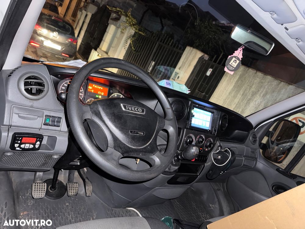 Iveco Daily 35c Frigorific Frig Carrier an 2014 Cub Izoterm 298.000km Istoric Service Facturi Kit Distribuție Ambreiaj Rezivie Frig AC Navi Discuri Placute Baterie Anvelope direcție suspensie Vopsea Ok TVA - 4