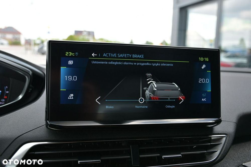 Peugeot 3008 225 e-EAT8 Allure Pack - 29