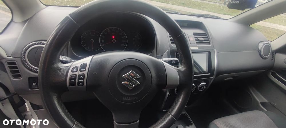 Suzuki SX4 1.6 VVT 4x2 Comfort WRC - 18