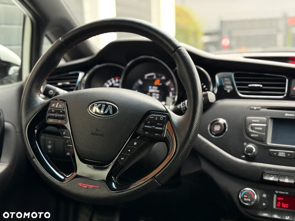 Kia Ceed Cee'd 1.6 T-GDI GT - 29