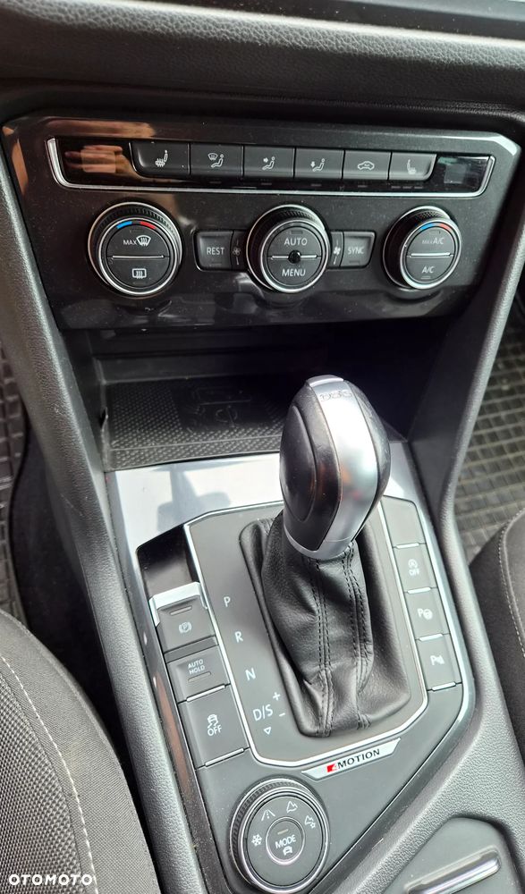 Volkswagen Tiguan 2.0 TDI SCR 4MOTION DSG Highline - 21