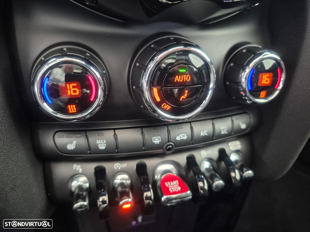 MINI 3 Portas Cooper Classic - 23
