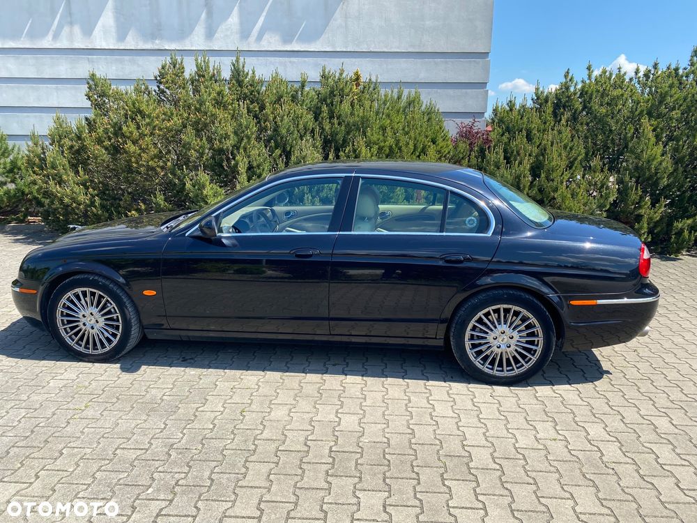 Jaguar S-Type 3.0 V6 Executive - 16