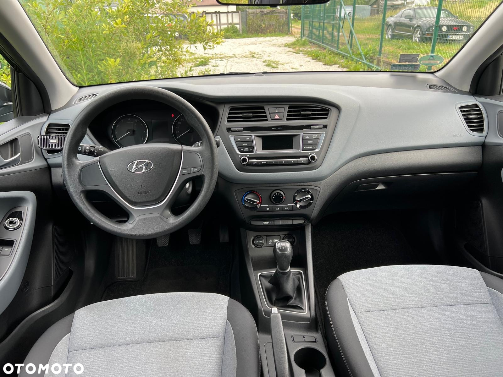 Hyundai i20 1.2 - 9