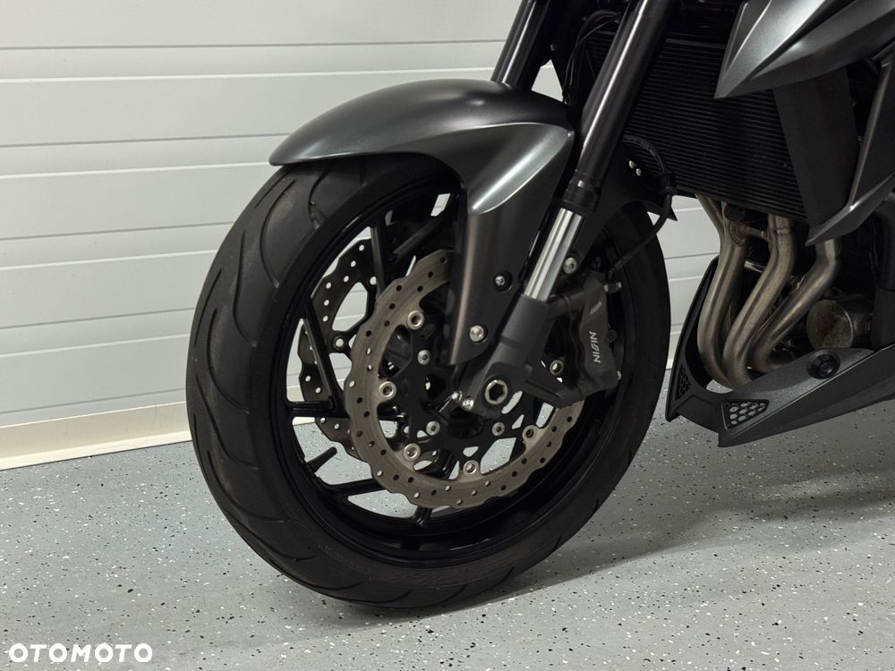 Suzuki GSX - 25