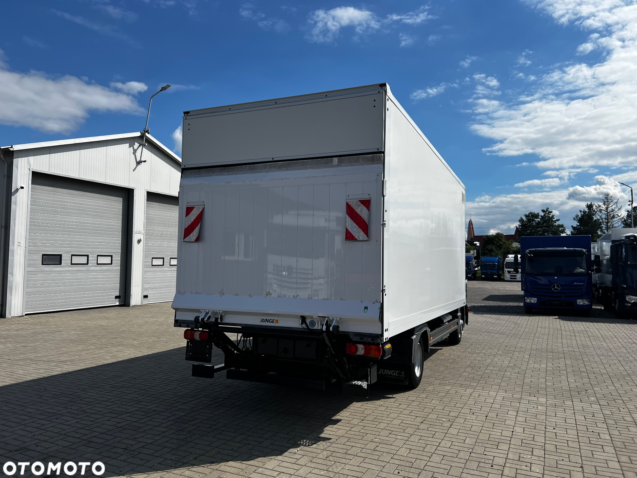 Mercedes-Benz ATEGO - 6