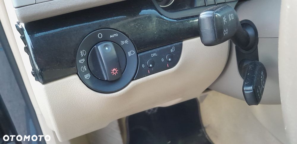 Audi A4 Limousine - 16