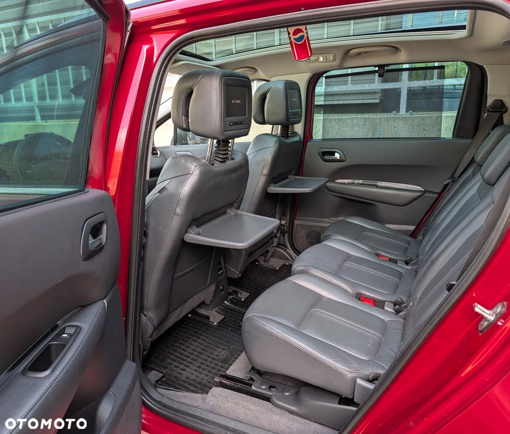 Peugeot 5008 1.6 THP Premium - 16