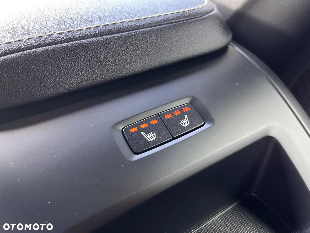 Volvo XC 60 T4 R-Design - 19