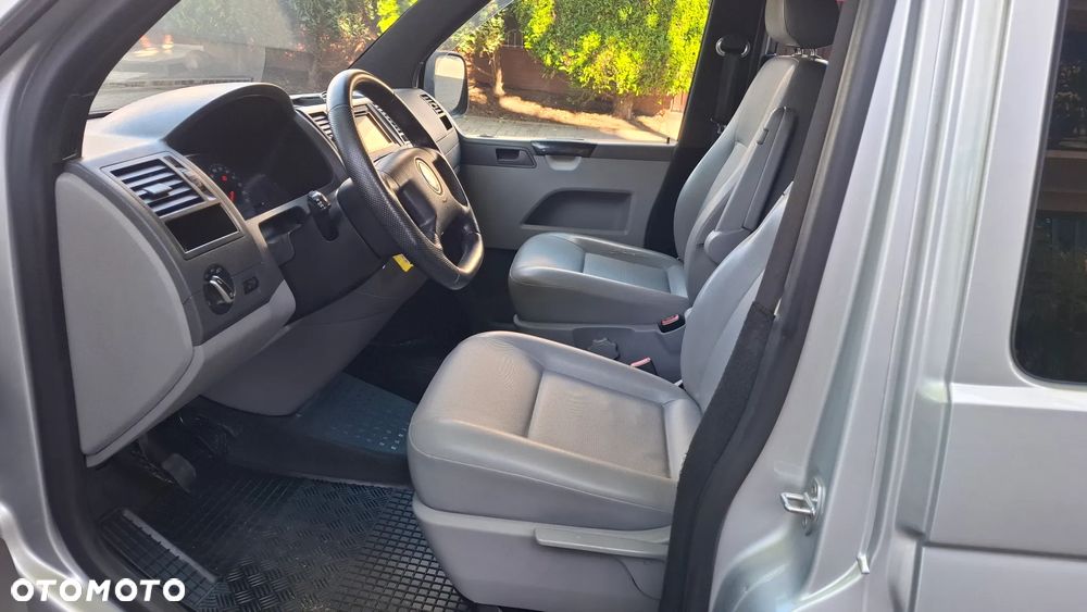 Volkswagen T5 - 11
