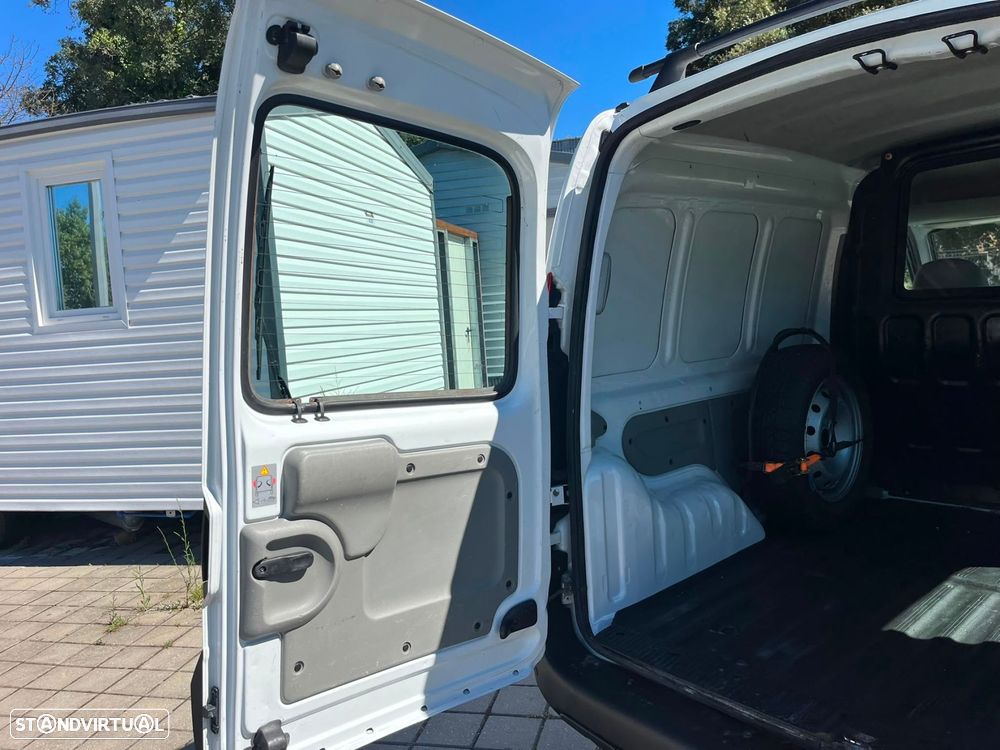 Renault Kangoo 1.9 dCi G. Confort 4x4 - 21