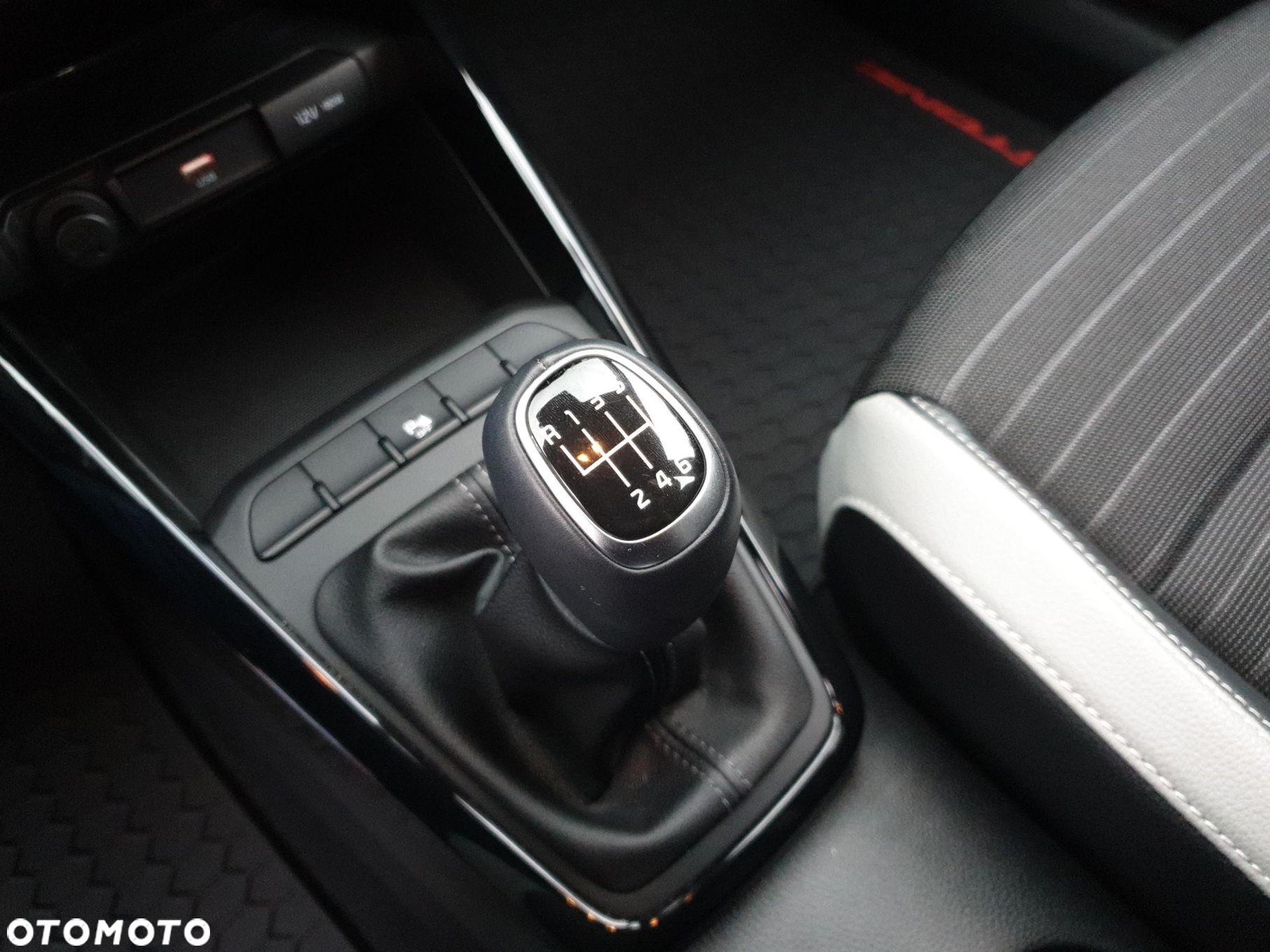 Kia Stonic 1.0 T-GDI L - 15