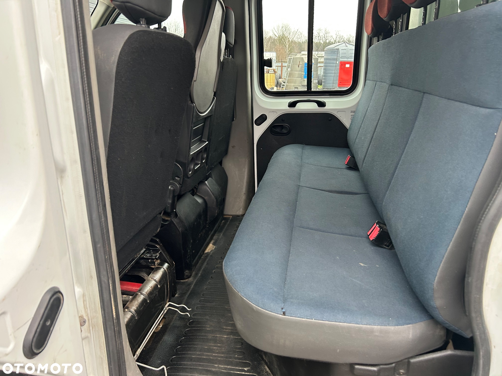 Renault Master -7  osobowy - Skrzynka Narzędziowa- Kllima - koła bliźniacze - 15