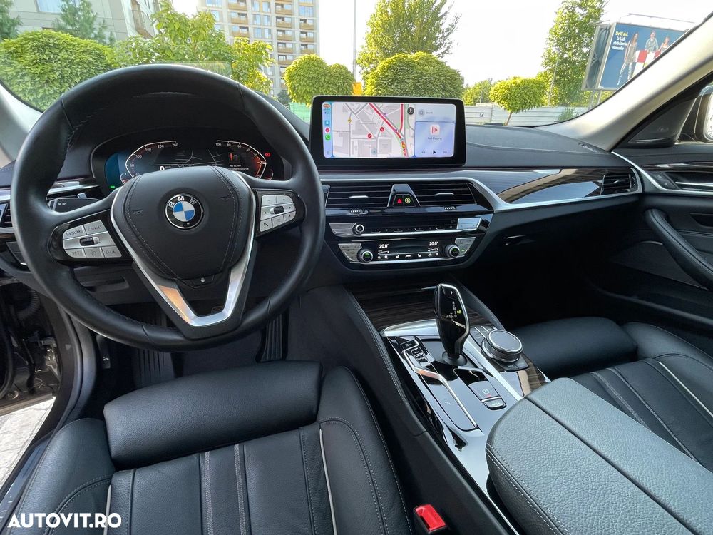 BMW Seria 5 540i xDrive AT MHEV - 11
