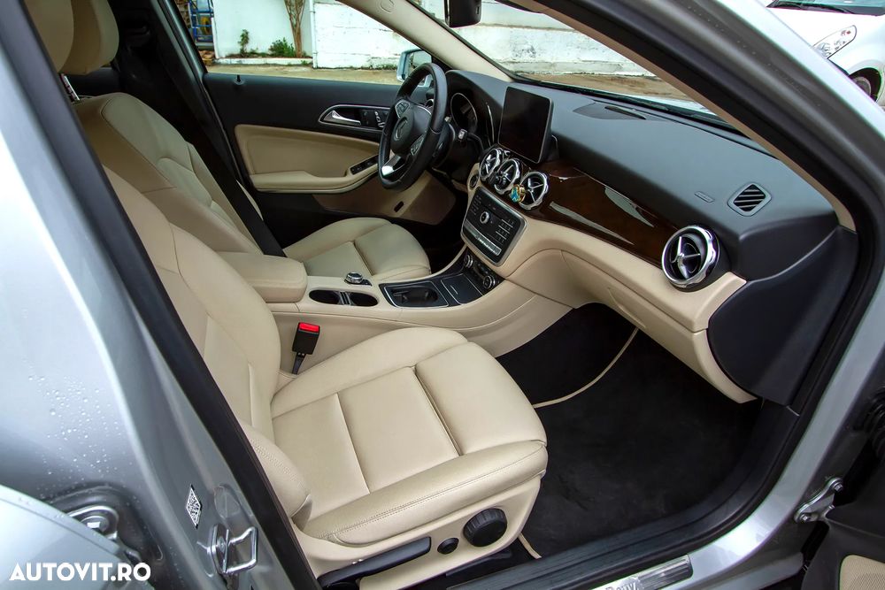 Mercedes-Benz GLA 220 4MATIC - 9