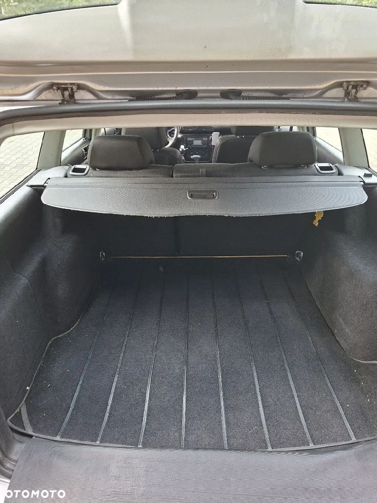 Volkswagen Passat - 2