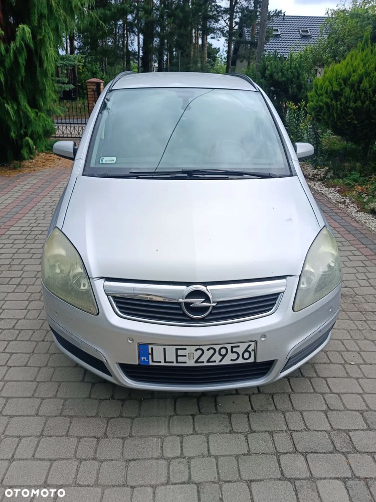 Opel Zafira - 1
