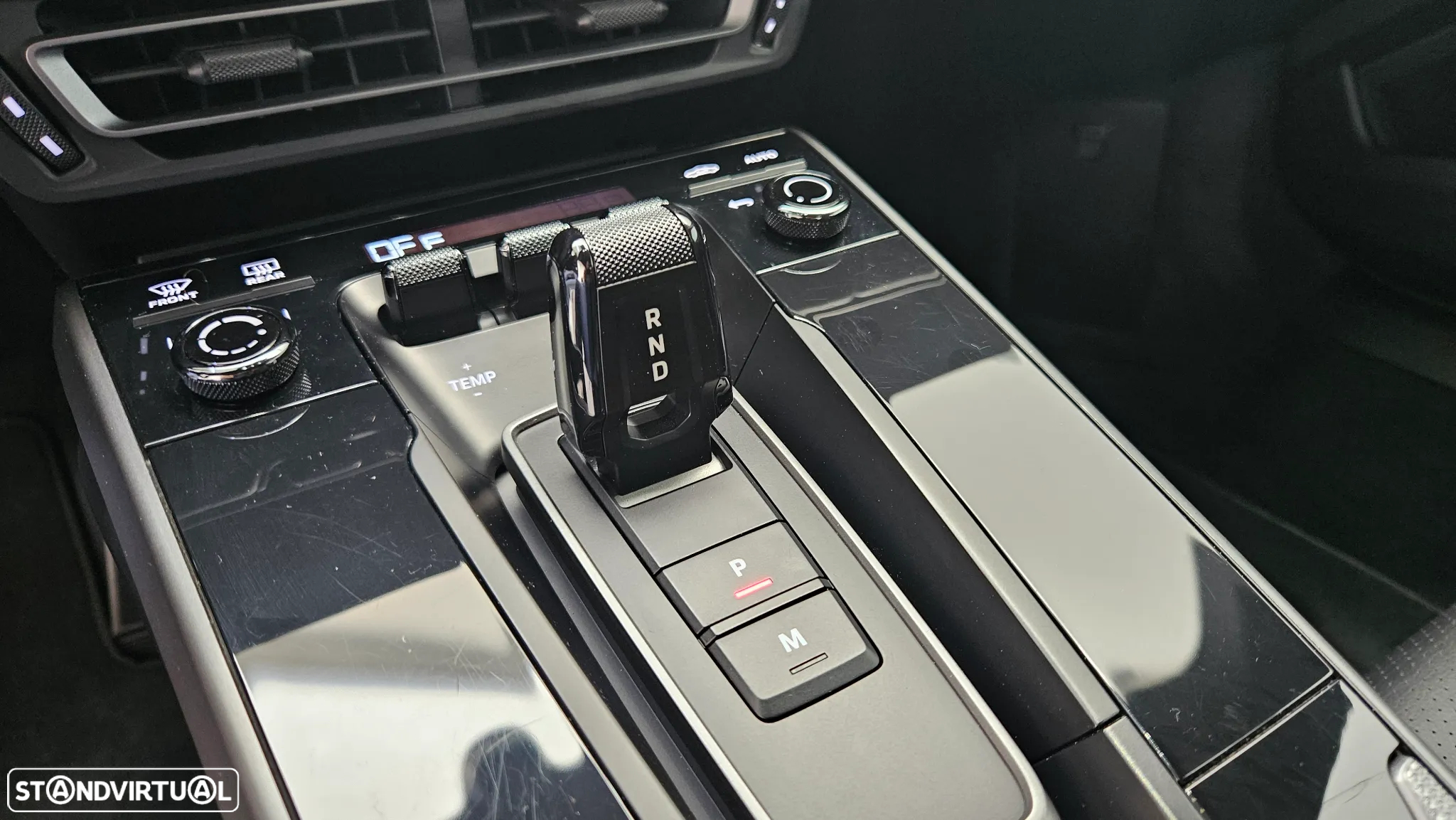 Porsche 911 (992) Carrera PDK - 14