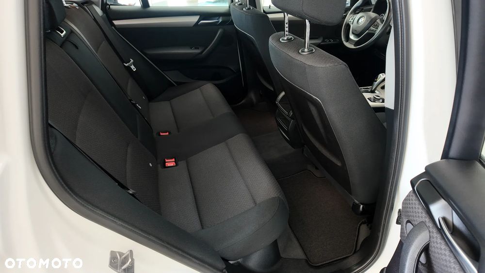BMW X3 xDrive20d - 17