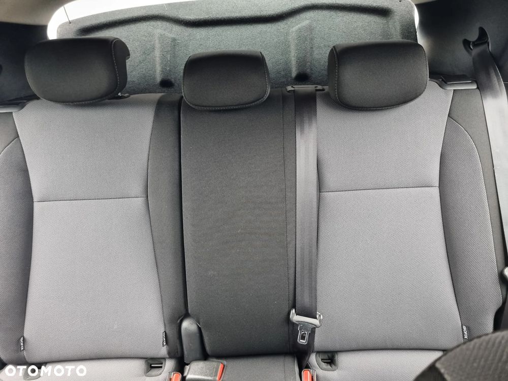 Hyundai i20 1.2 YES Plus - 25