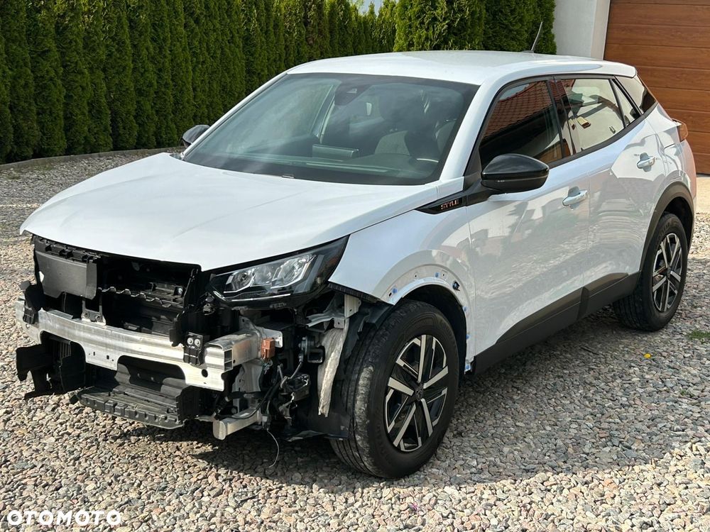 Peugeot 2008 Hybrid 136 e-DSC Style - 20