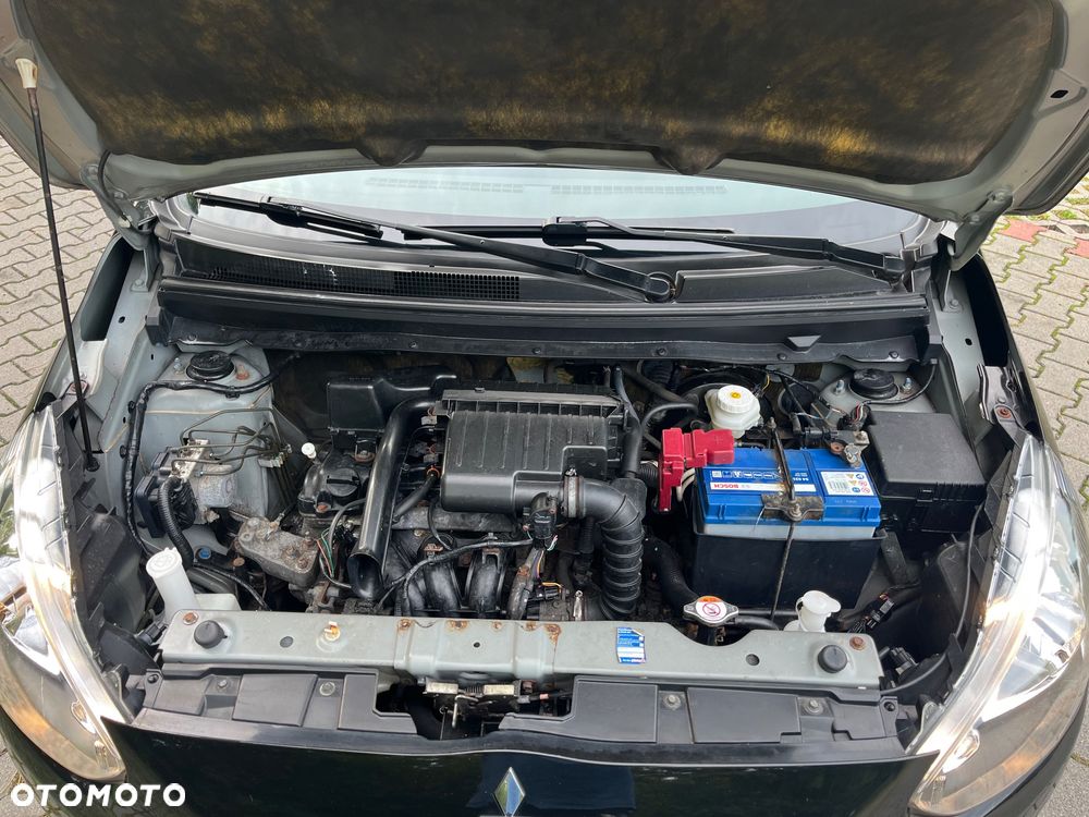 Mitsubishi Space Star - 16