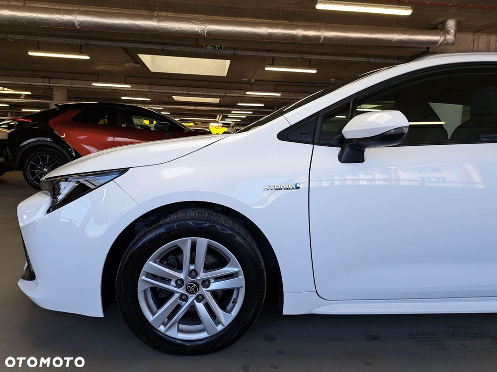 Toyota Corolla 1.8 Hybrid Comfort - 35