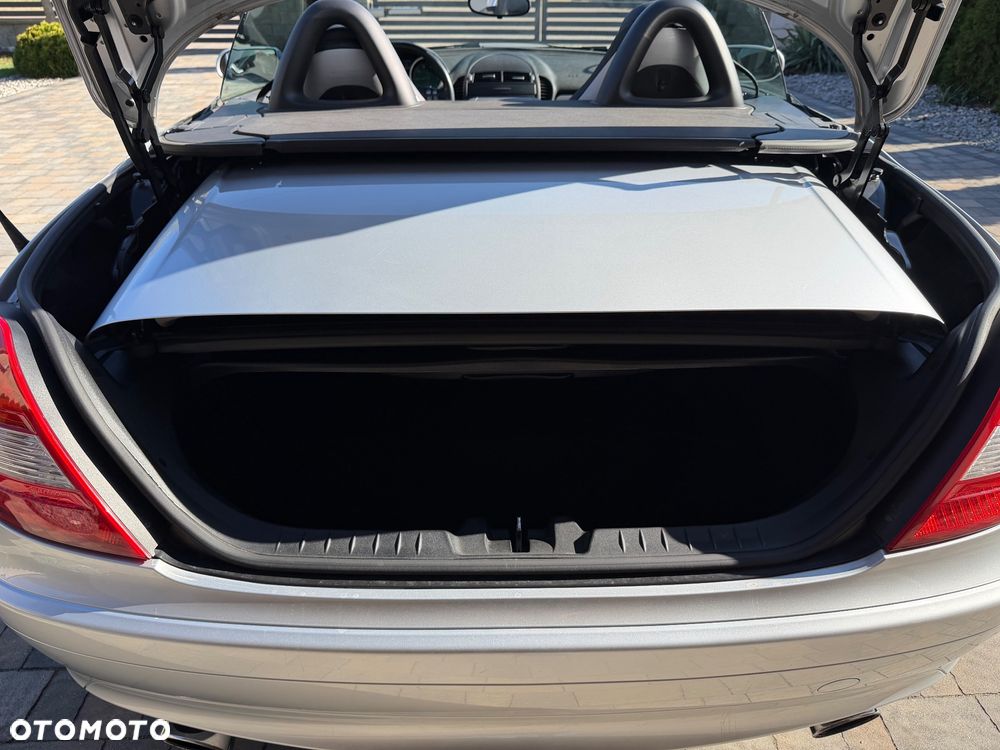 Mercedes-Benz SLK - 7