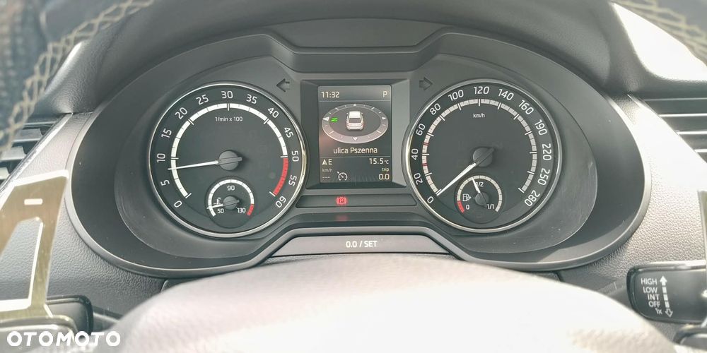 Skoda Octavia 2.0 TDI RS DSG - 18