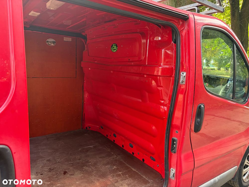 Opel Vivaro - 12