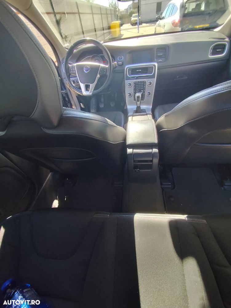 Volvo S60 D2 Basic - 19
