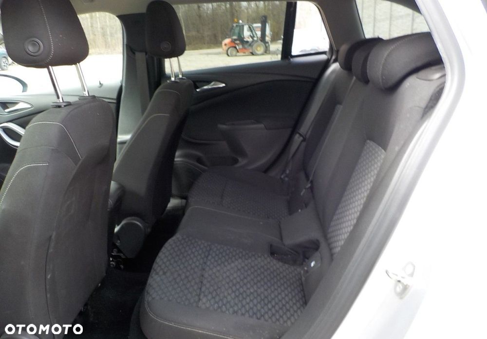 Opel Astra - 17
