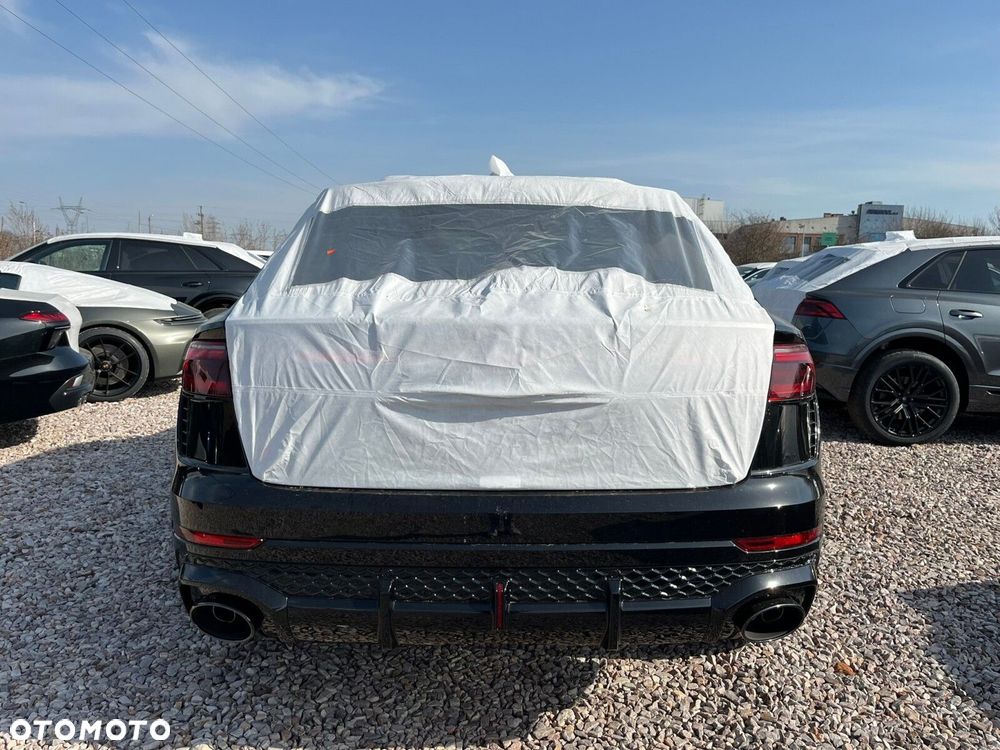 Audi RS Q8 - 4