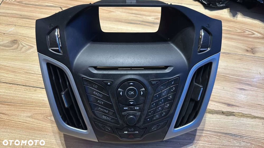 panel radia ford focus mk3 - 1