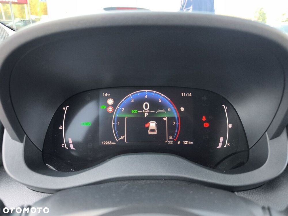 Toyota Yaris Cross - 18