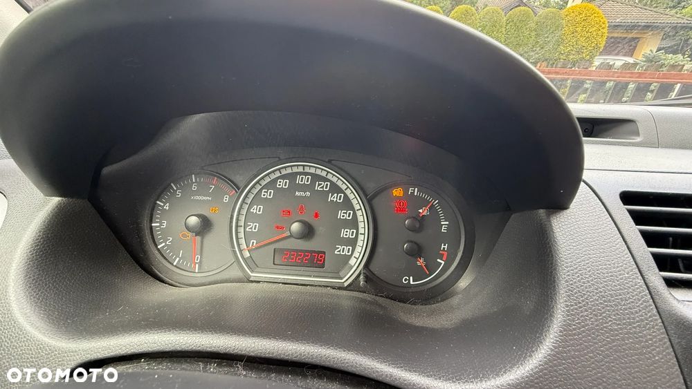Suzuki Swift 1.3 Classic - 11