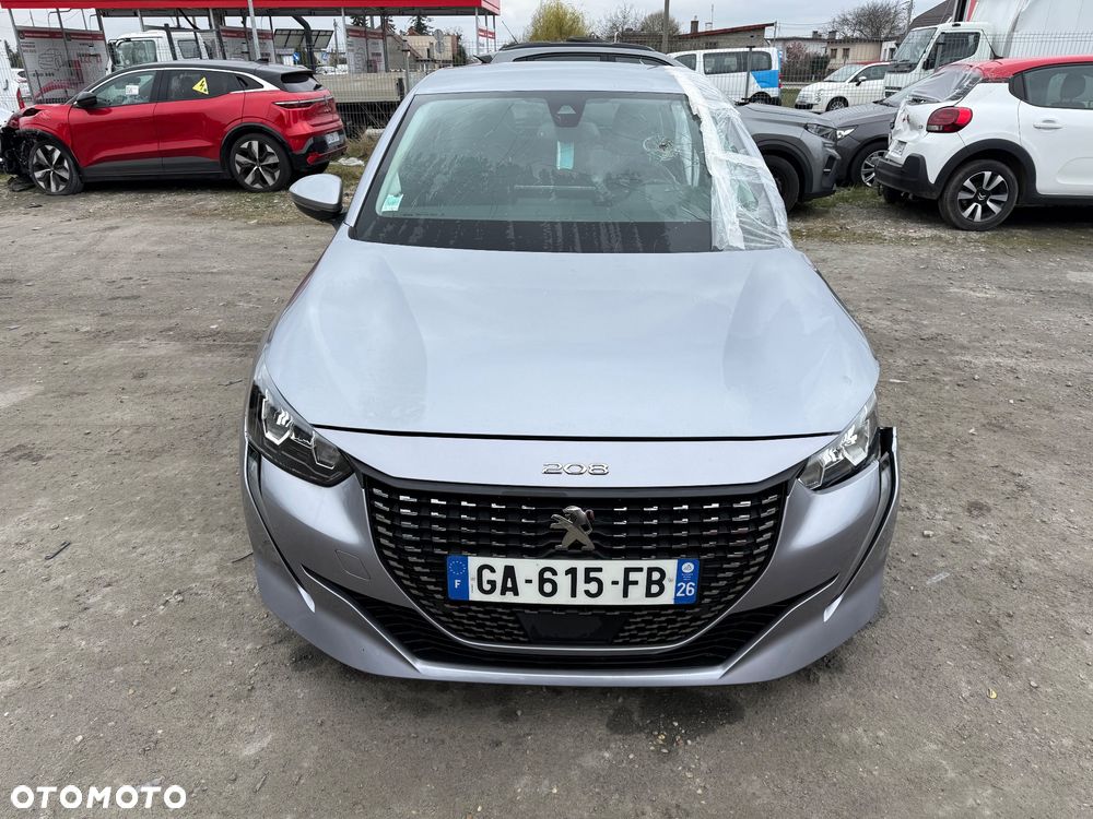 Peugeot 208 - 3