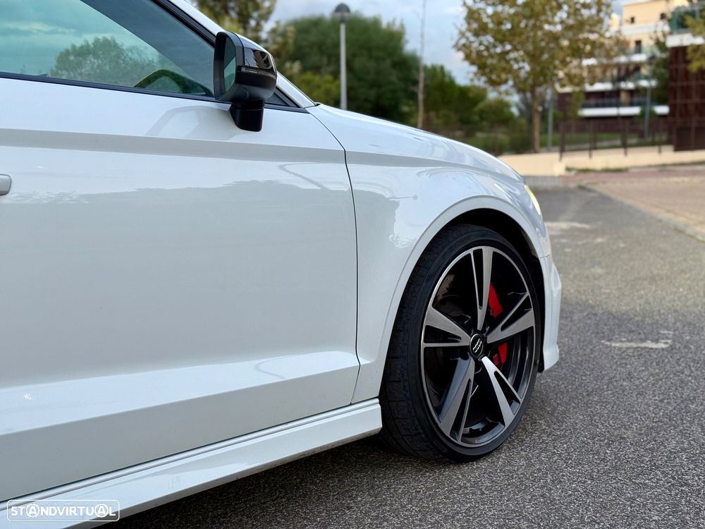Audi RS3 Limousine 2.5 TFSI quattro S tronic - 16