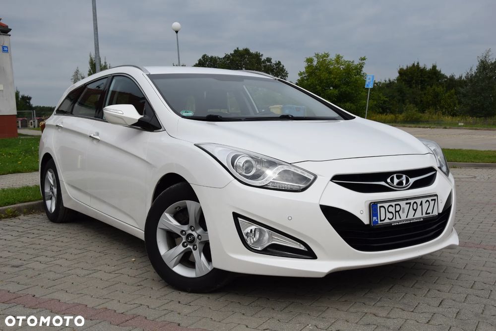 Hyundai i40 i40cw 1.6 Fifa World Cup Edition - 1